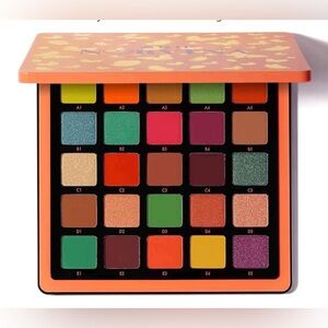 🆕Anastasia Beverly Hills - Norvina Pro Pigment Palette - Vol. 3